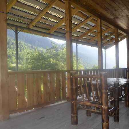 Maia'S Guesthouse Chvabiani Bagian luar foto