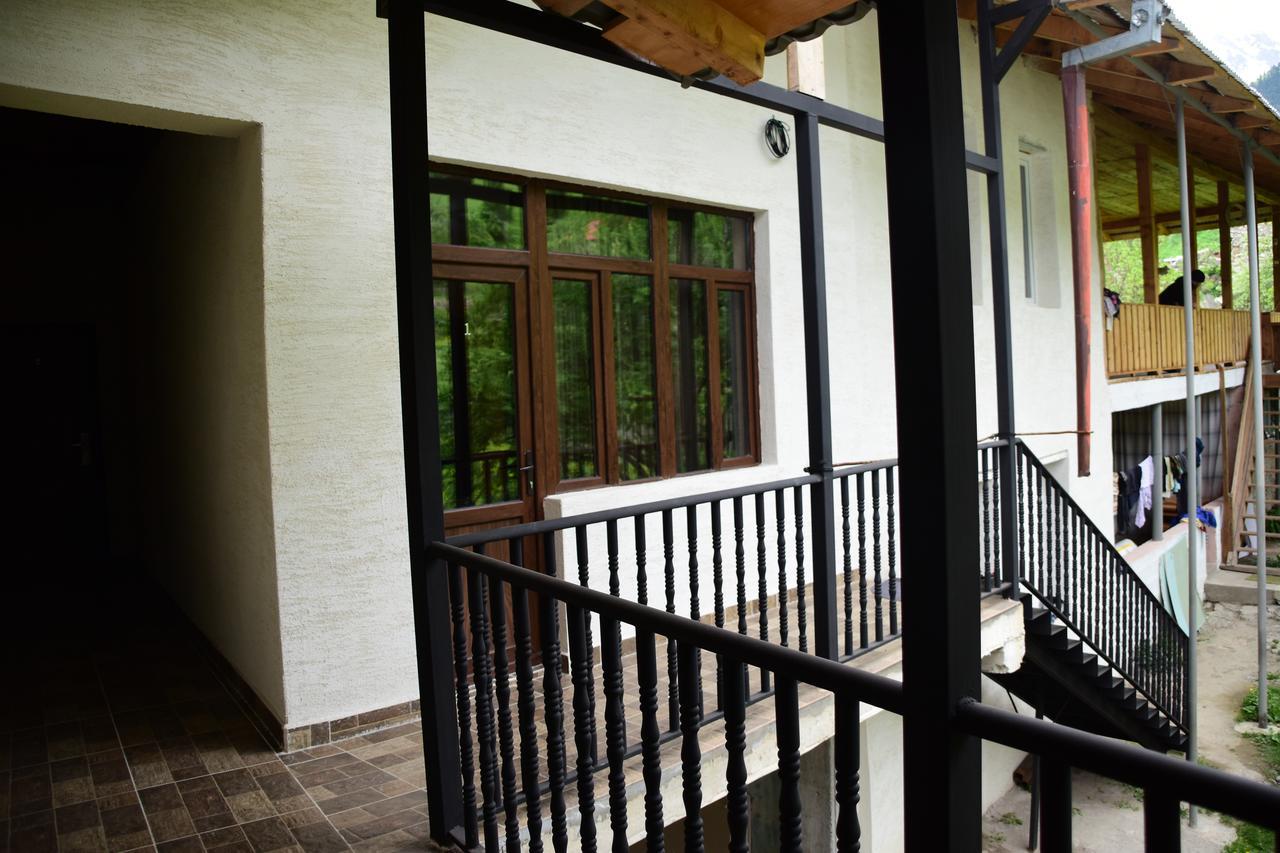 Maia'S Guesthouse Chvabiani Bagian luar foto